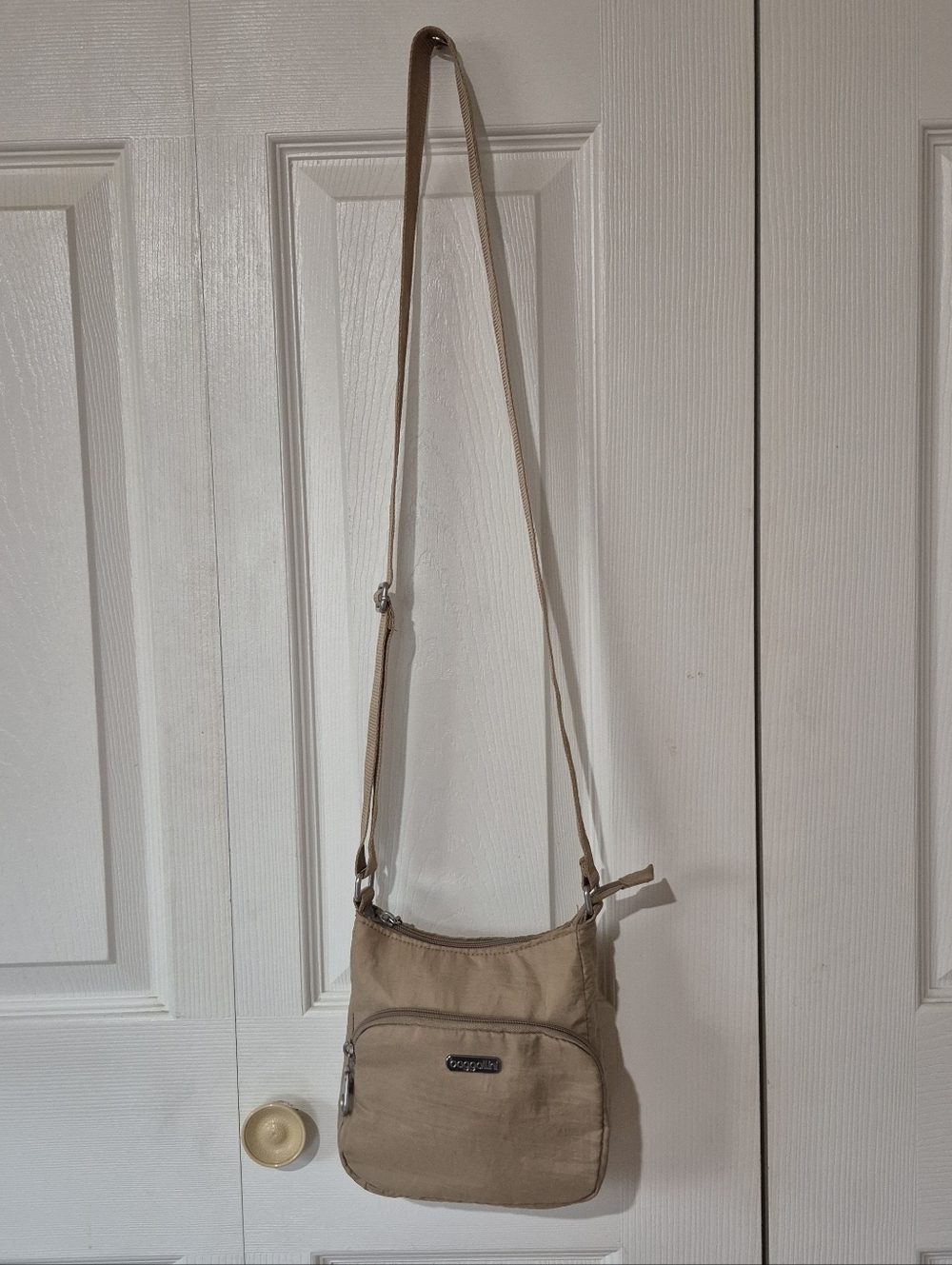 Baggallini Joey Mini Beige Nylon Crossbody Bag - Picture 10 of 12